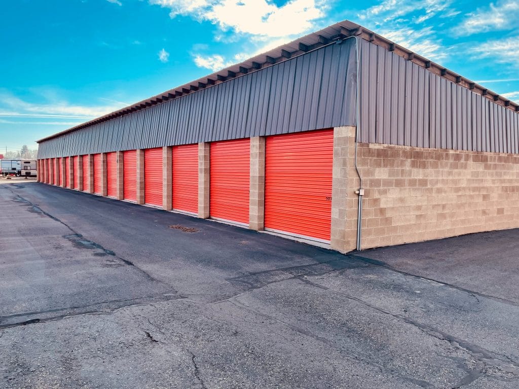 L'attestation d'assurance sera demandée lors de la signature du contrat de location du box de stockage.