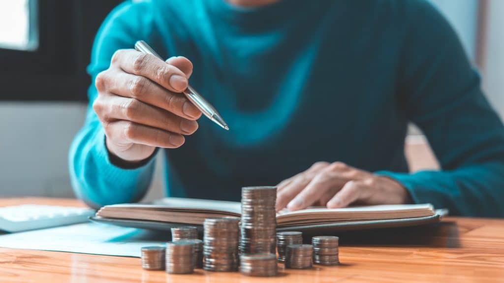 L'assurance-vie est un produit avantageux qui permet de se verser un complément de salaire ou de retraite.