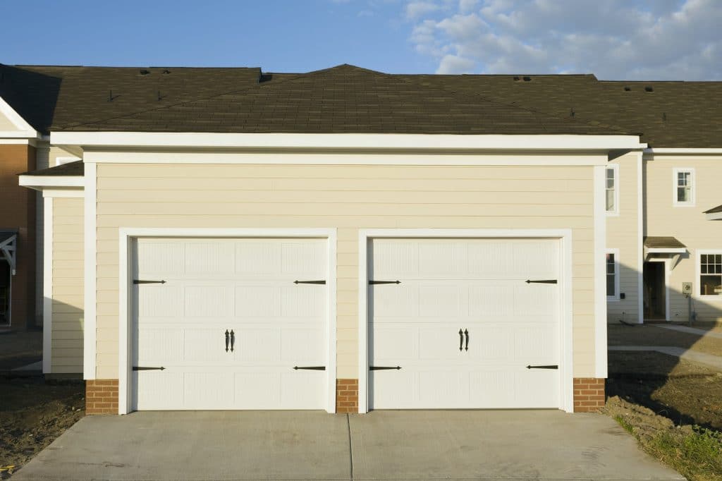 Le garage : une solution toute trouvée pour stocker des meubles lourds.